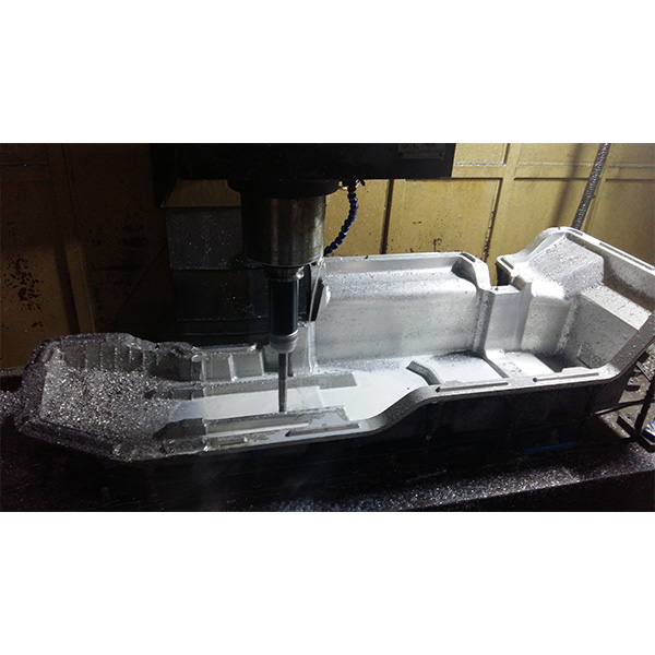 滾塑模具工藝分析